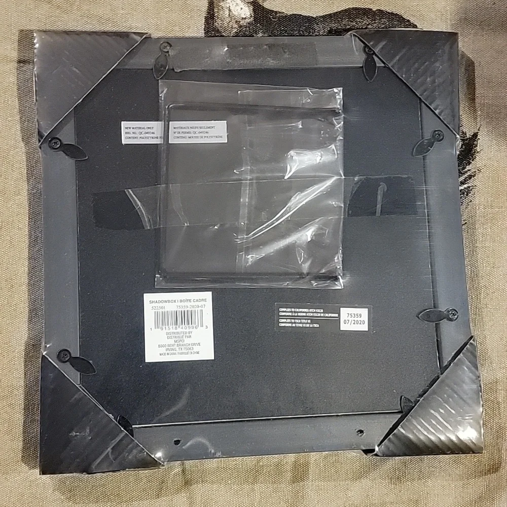 Brand new shadow box - Picture 4 of 4